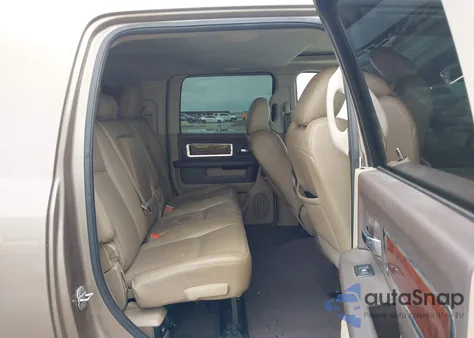 2010 Dodge Ram 2500 Laramie z USA, uszkodzony, nr VIN 3D7UT2HL4AG167306